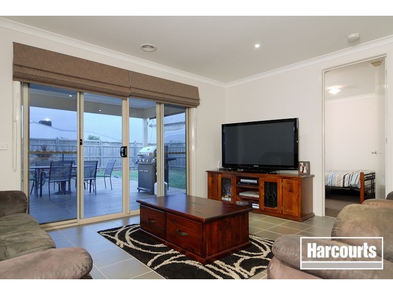 11 Alysha Avenue, Lyndhurst VIC 3975