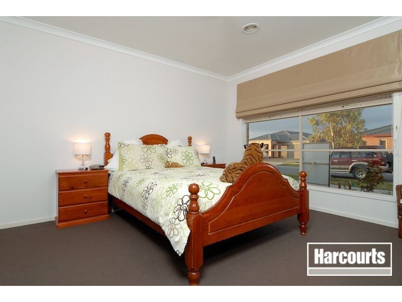 11 Alysha Avenue, Lyndhurst VIC 3975