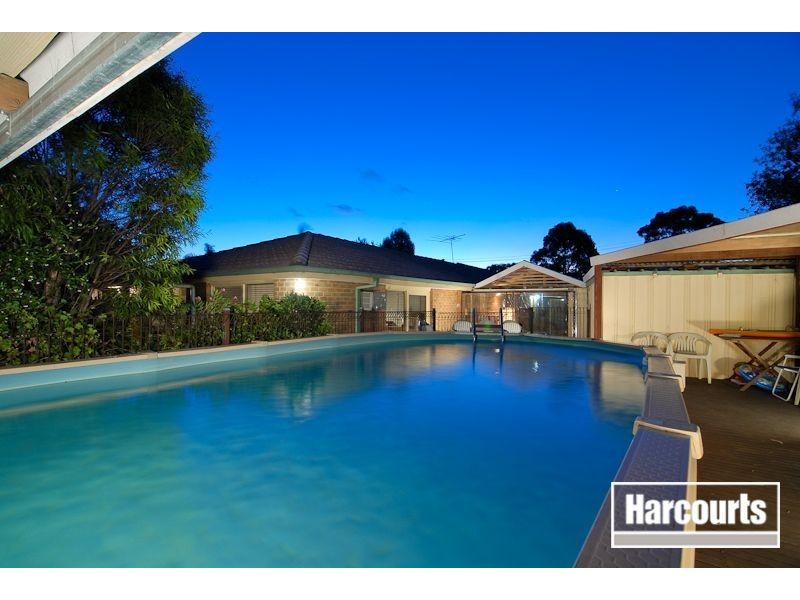 6 Rangeview Drive, Skye VIC 3977