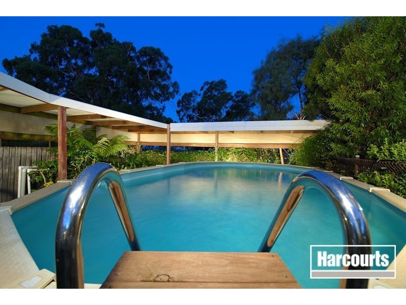 6 Rangeview Drive, Skye VIC 3977