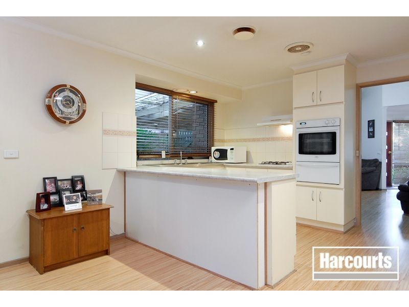 6 Rangeview Drive, Skye VIC 3977