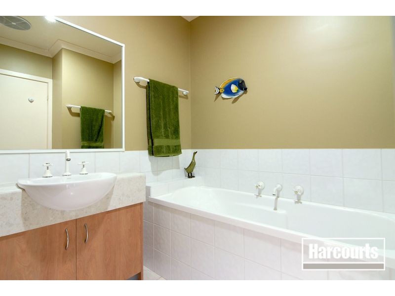 4/55 McClelland Drive, Skye VIC 3977