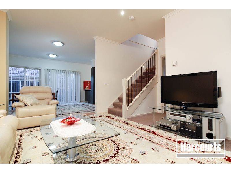 4/10 Hall Road, Carrum Downs VIC 3201