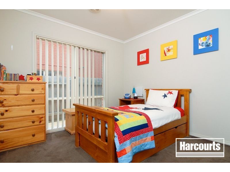 5 Edinburgh Drive, Skye VIC 3977