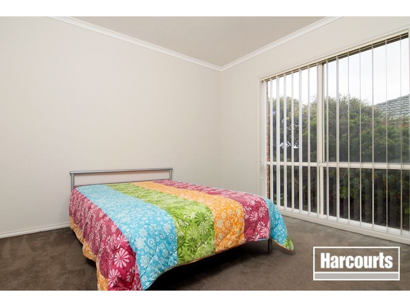 5 Edinburgh Drive, Skye VIC 3977