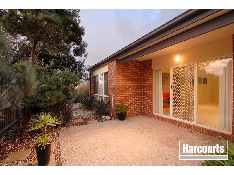 5 Edinburgh Drive, Skye VIC 3977