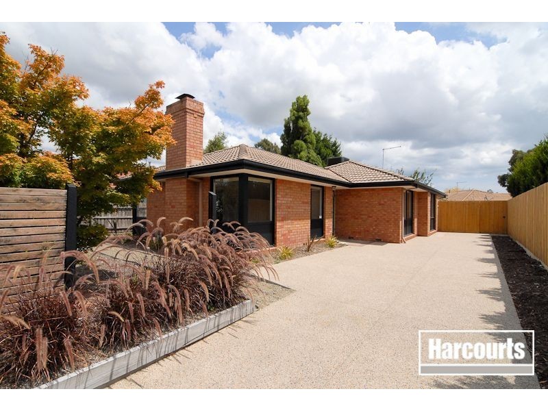 9 Paras Drive, Carrum Downs VIC 3201