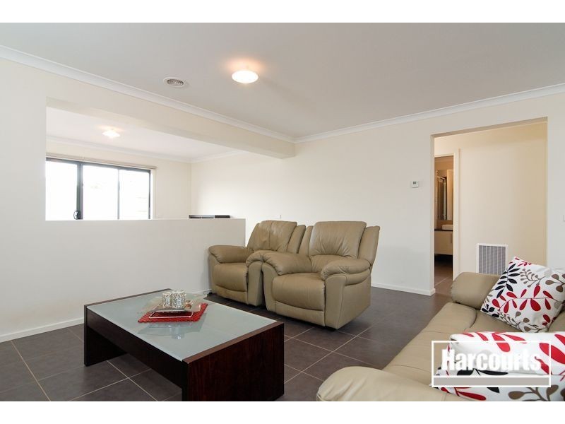 63 Malua Circuit, Sandhurst VIC 3977