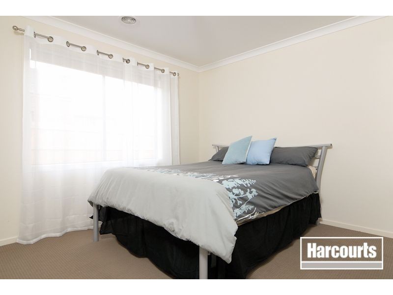 63 Malua Circuit, Sandhurst VIC 3977