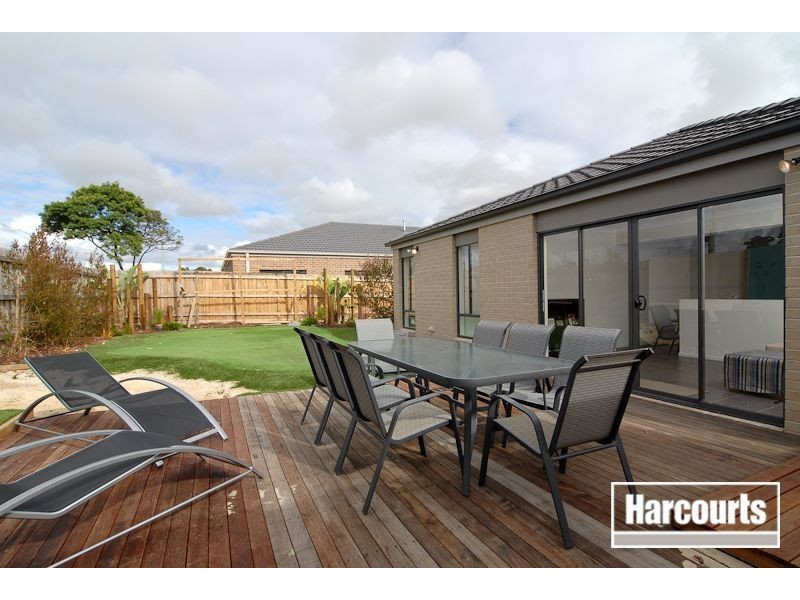 63 Malua Circuit, Sandhurst VIC 3977