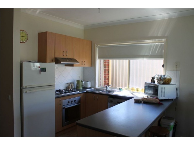 13 Fetlock Lane, Cranbourne East VIC 3977