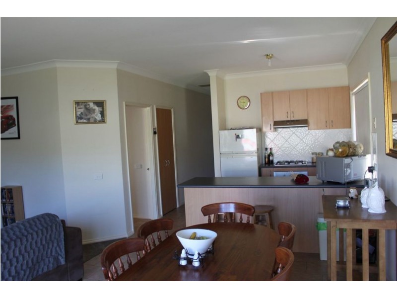 13 Fetlock Lane, Cranbourne East VIC 3977