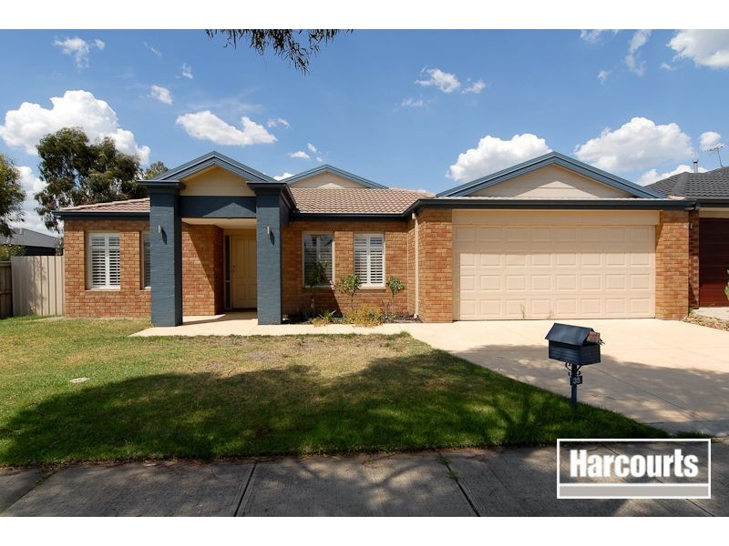 38 Clifton Grove, Carrum Downs VIC 3201