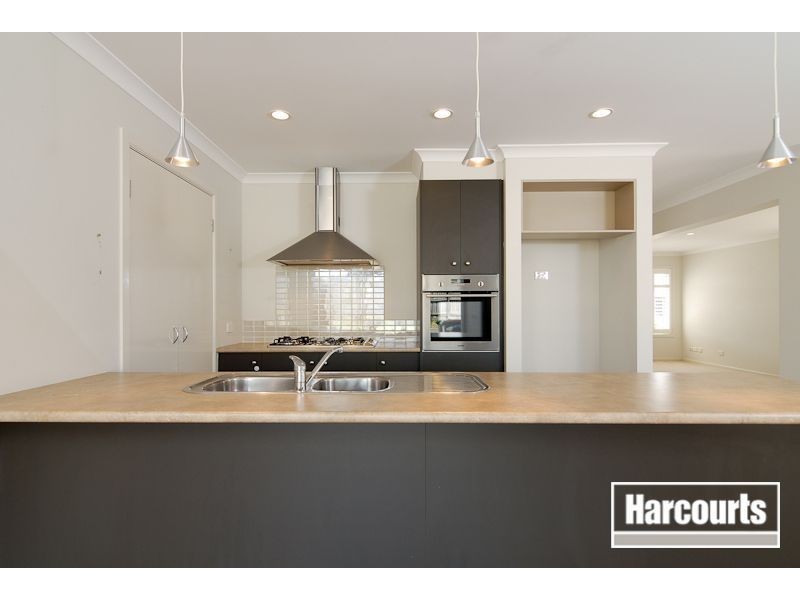 38 Clifton Grove, Carrum Downs VIC 3201