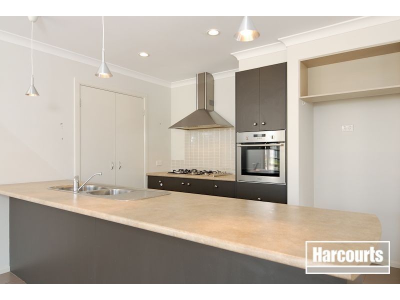 38 Clifton Grove, Carrum Downs VIC 3201