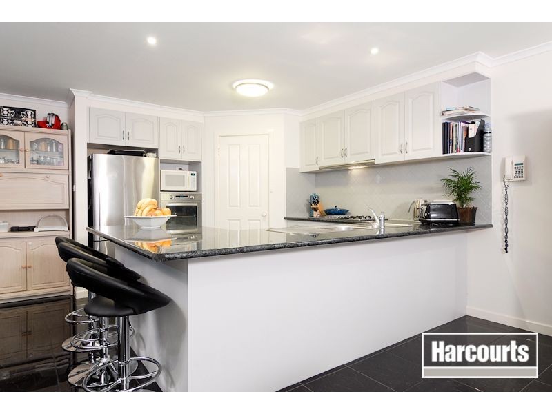 12 Venezia Way, Skye VIC 3977