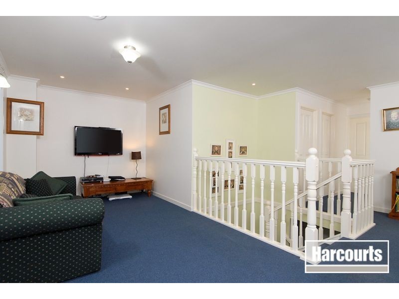 12 Venezia Way, Skye VIC 3977
