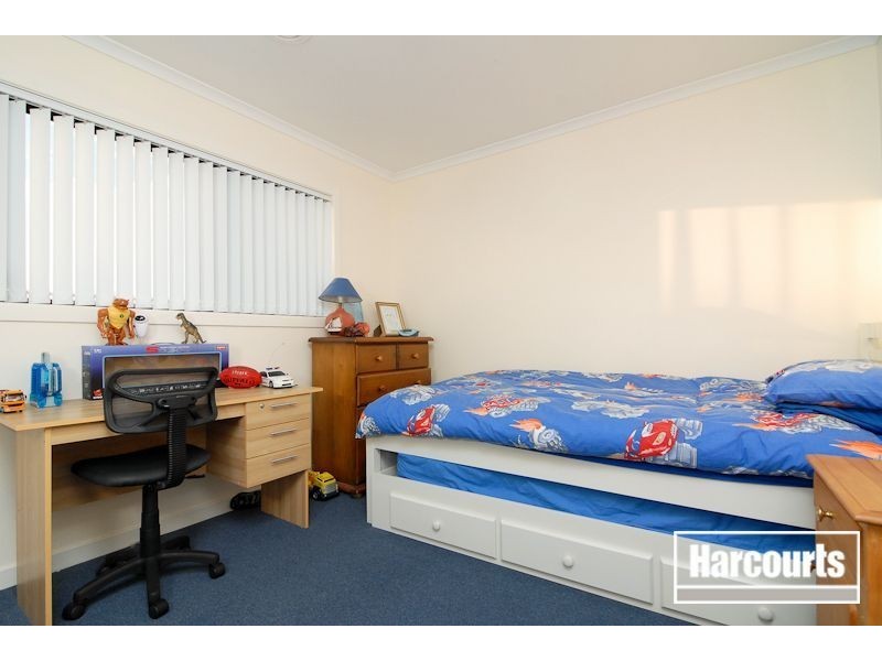 12 Venezia Way, Skye VIC 3977