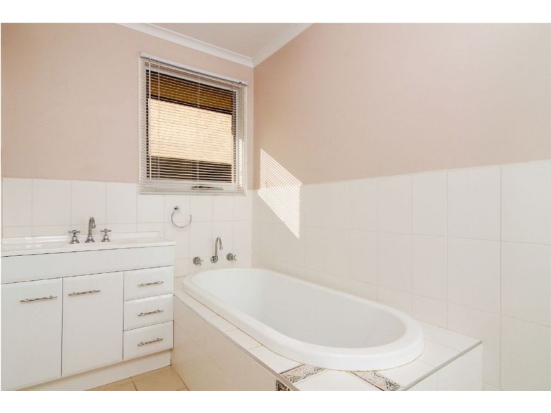 29 Carrington Cresent, Carrum Downs VIC 3201