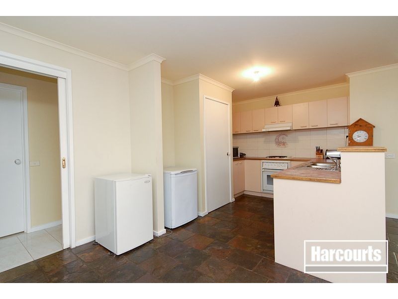 13 Earnshaw Drive, Carrum Downs VIC 3201