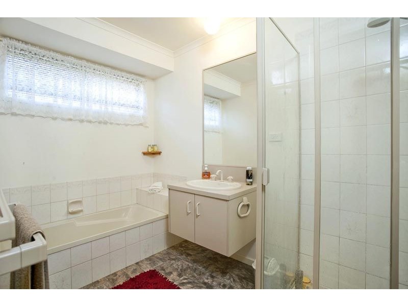 4 Flying Star Walk, Skye VIC 3977