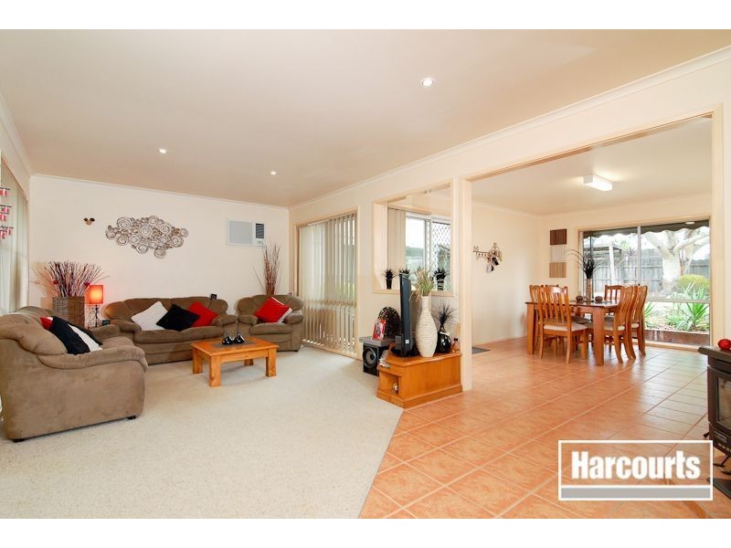 11 Orsett Court, Carrum Downs VIC 3201