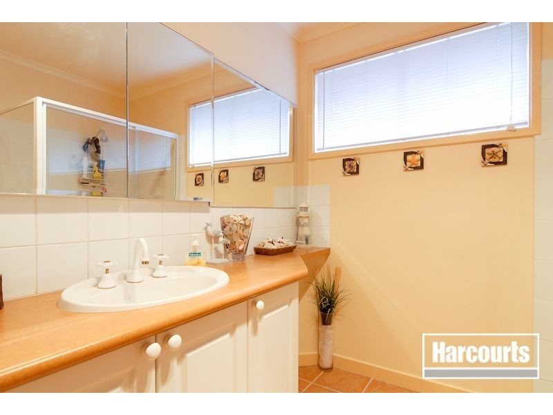 11 Orsett Court, Carrum Downs VIC 3201