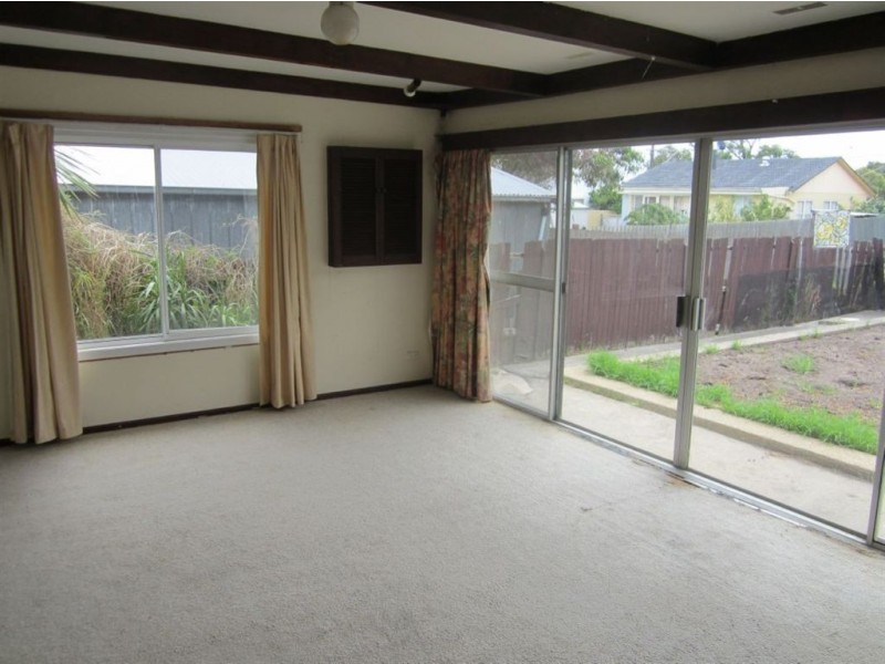 25 Hickory Crescent, Frankston North VIC 3200