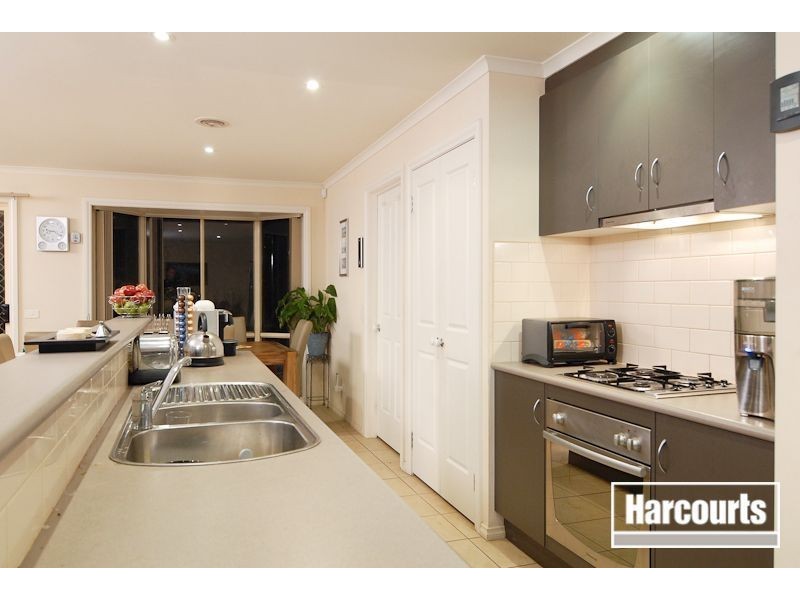 37 Balinga Drive, Skye VIC 3977