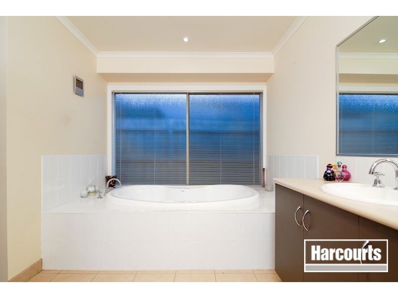 37 Balinga Drive, Skye VIC 3977