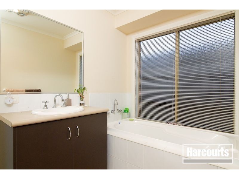 37 Balinga Drive, Skye VIC 3977