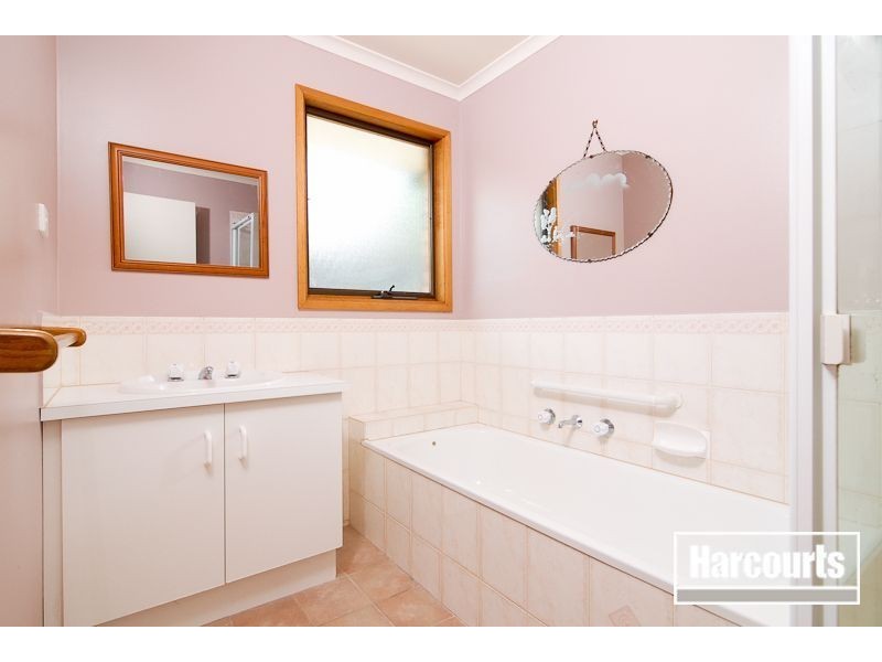 1/15 Quarrion Drive, Carrum Downs VIC 3201