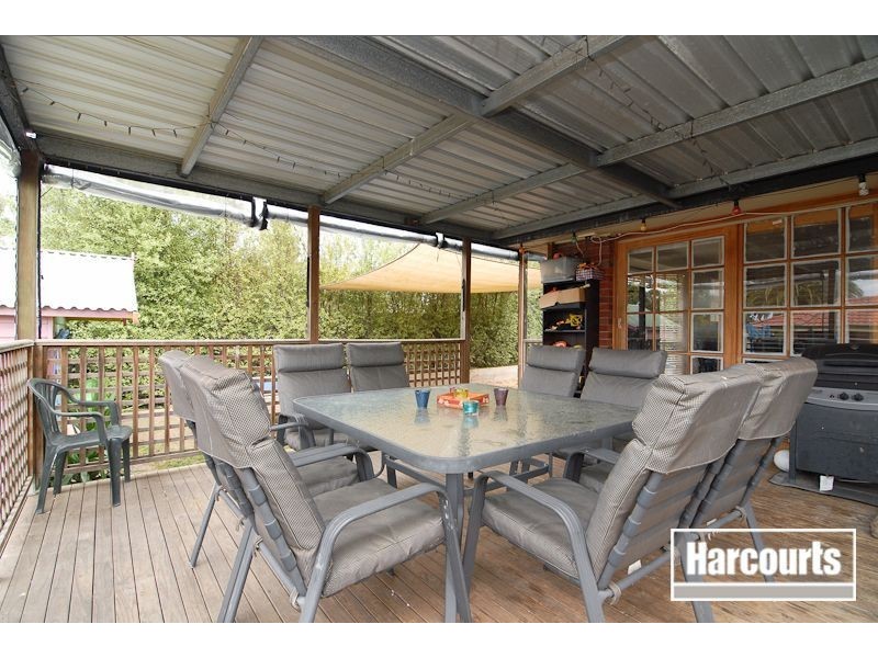 2 Dion Drive, Carrum Downs VIC 3201