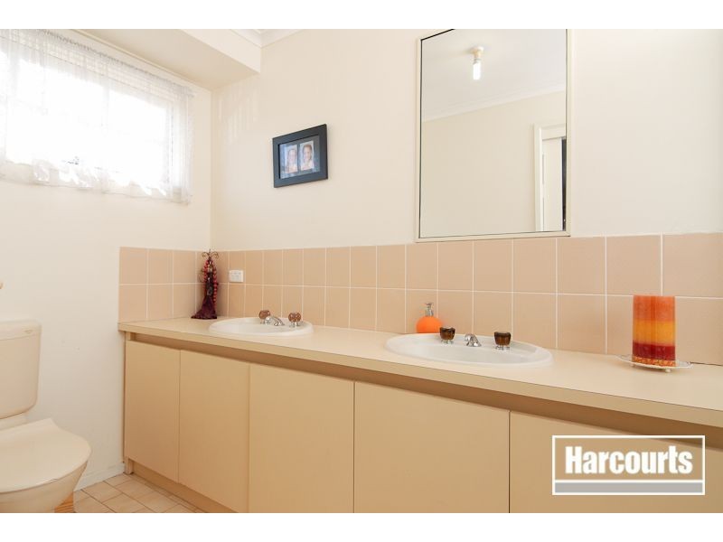 2 Dion Drive, Carrum Downs VIC 3201