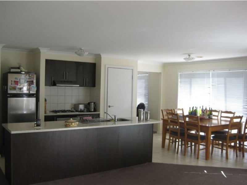 2 Ella Paige Place, Carrum Downs VIC 3201