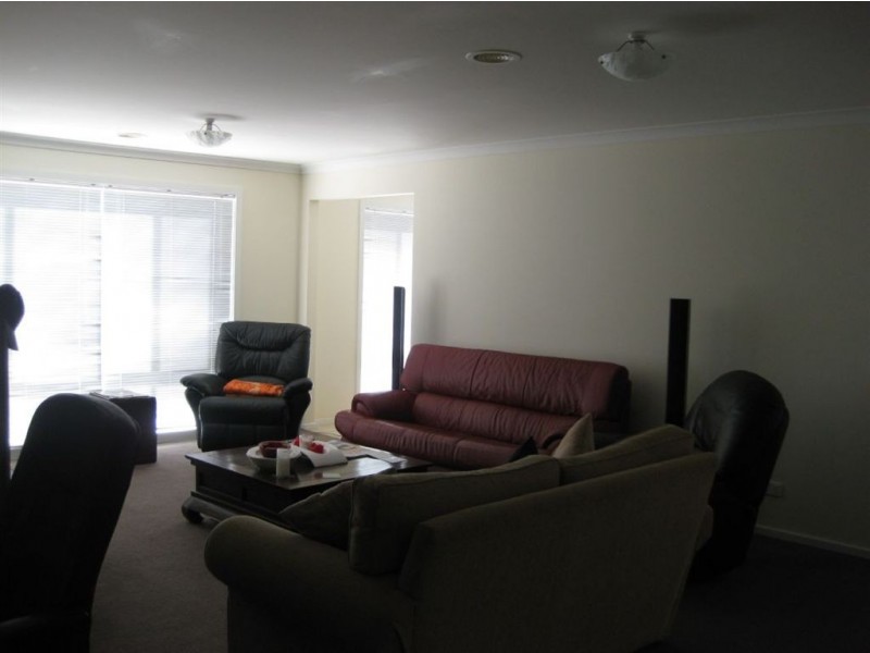 2 Ella Paige Place, Carrum Downs VIC 3201