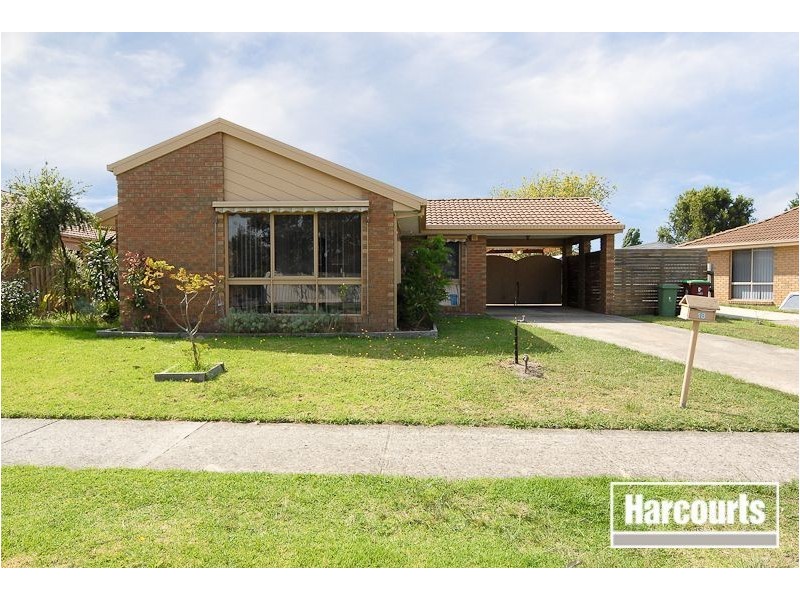 18 Josephine Ave, Cranbourne North VIC 3977