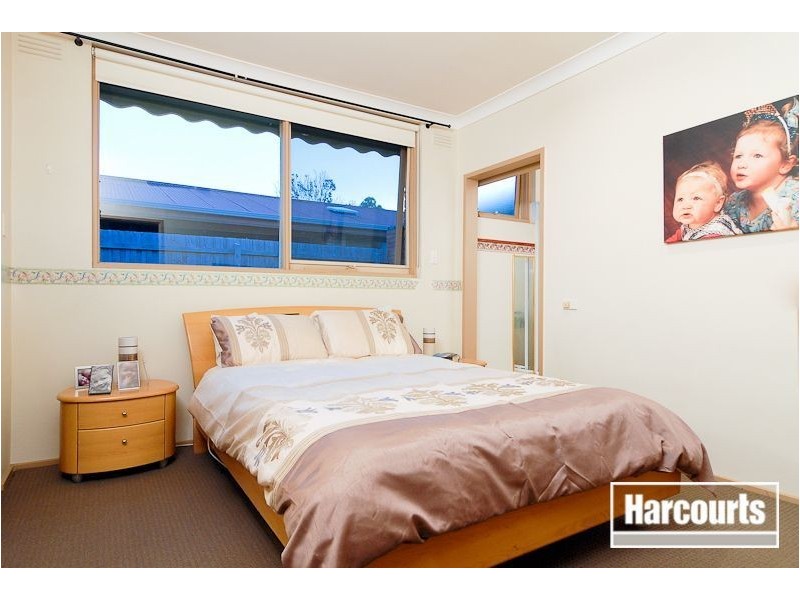 17 Lorraine Avenue, Langwarrin VIC 3910