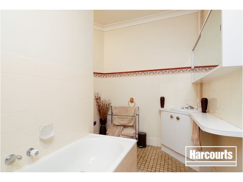 17 Lorraine Avenue, Langwarrin VIC 3910