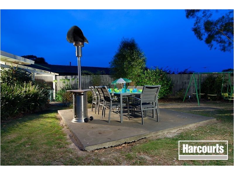 17 Lorraine Avenue, Langwarrin VIC 3910