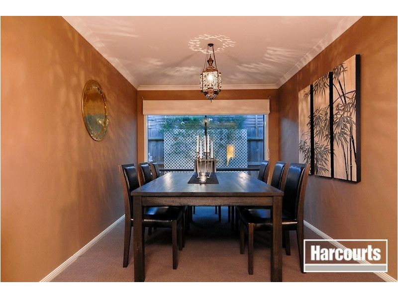 33 Edinburgh Drive, Skye VIC 3977