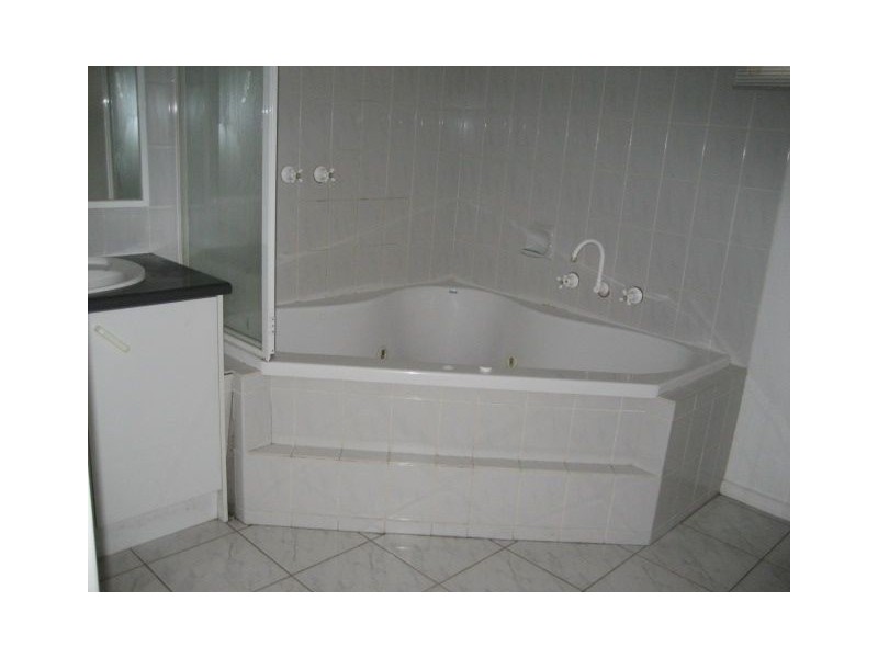 1 Burlorn Court, Carrum Downs VIC 3201