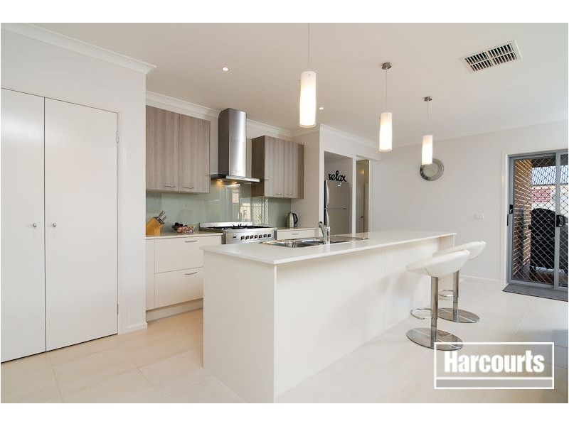 66 Malua Circuit, Sandhurst VIC 3977