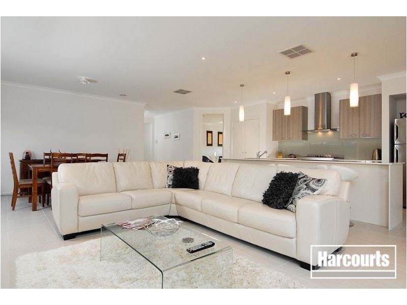 66 Malua Circuit, Sandhurst VIC 3977