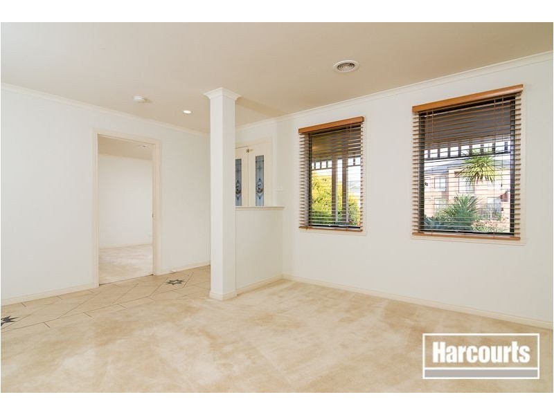 12 Stefans Court, Skye VIC 3977