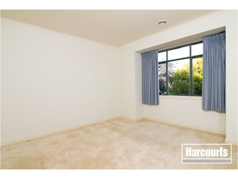 12 Stefans Court, Skye VIC 3977
