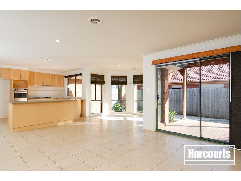 12 Stefans Court, Skye VIC 3977