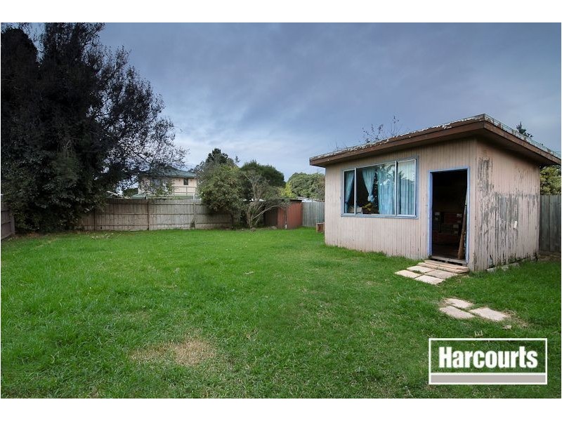 16 Prince Crescent, Seaford VIC 3198