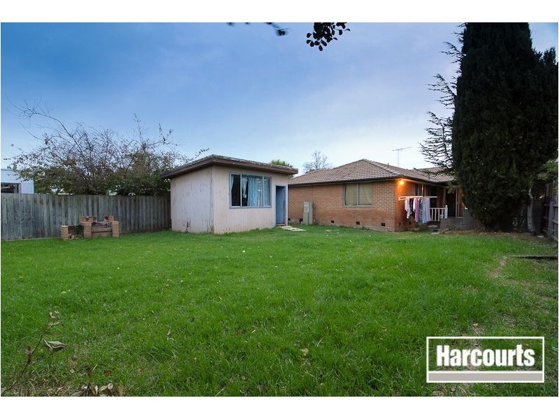 16 Prince Crescent, Seaford VIC 3198