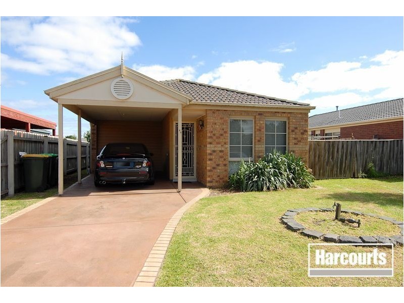 69 Greenwood Drive, Carrum Downs VIC 3201